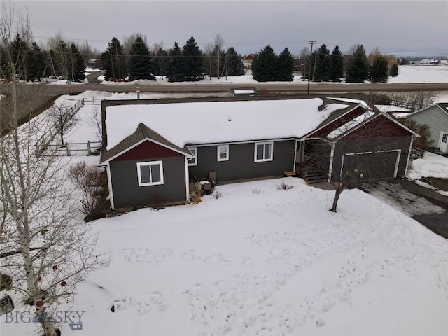 view of front of home featuring a garage