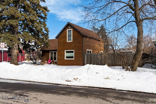 view of front of property with fence