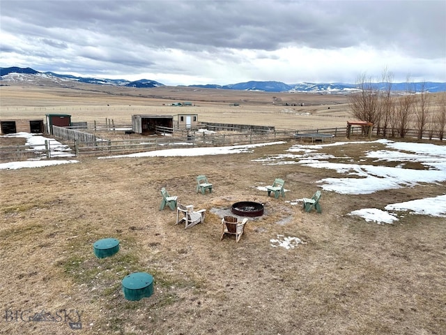 exterior space featuring a rural view