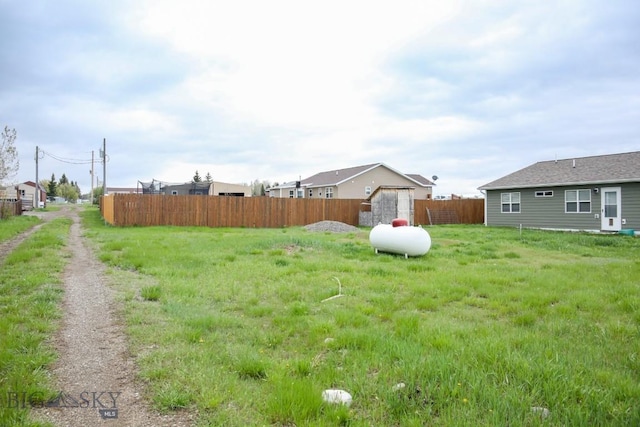 305 Lathrop St W, Clyde Park, MT 59018 - view of yard featuring fence