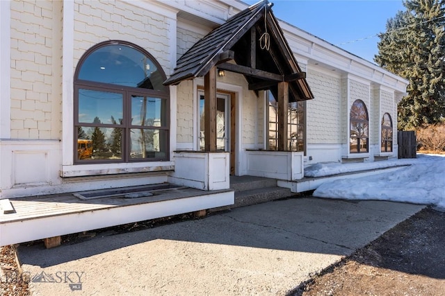 view of property entrance