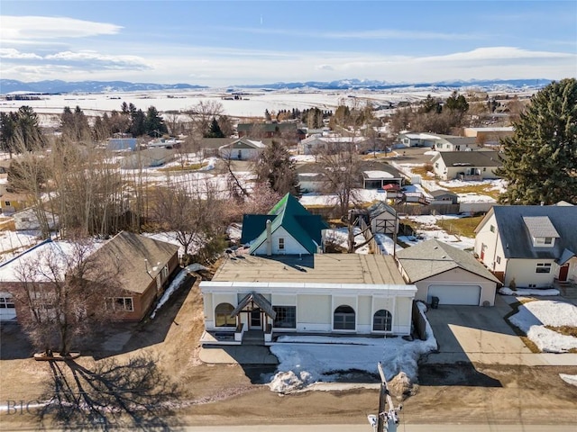 bird's eye view featuring a residential view and a mountain view