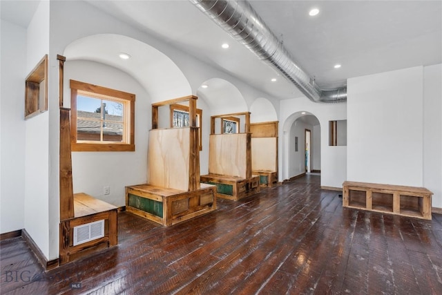 8005 Churchill Rd, Churchill, MT 59741 - mudroom with arched walkways, visible vents, recessed lighting, baseboards, and hardwood / wood-style flooring