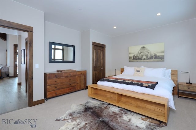 bedroom featuring carpet flooring, recessed lighting, and baseboards