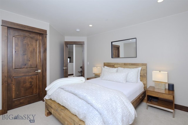 bedroom with light carpet, recessed lighting, a closet, and baseboards