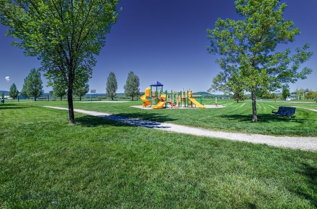 284 Annie Glade, Bozeman, MT 59718 - communal playground with a yard