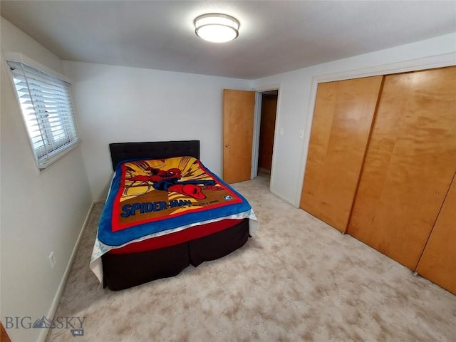 bedroom with baseboards