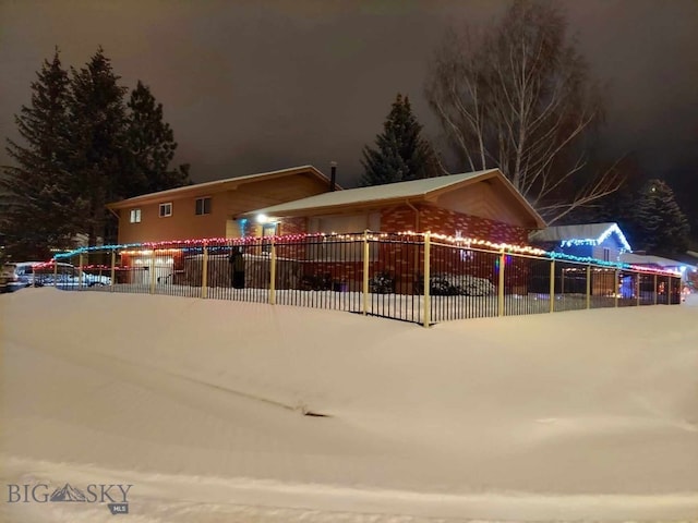 exterior space featuring fence