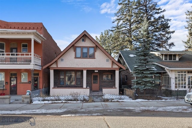 view of front of house featuring covered porch