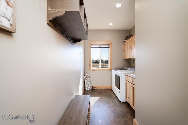 154 Nellie Ct, Manhattan, MT 59741 - washroom featuring cabinet space, independent washer and dryer, baseboards, and recessed lighting