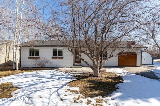 510 Flathead Ave, Bozeman, MT 59715 - view of front of property featuring an attached garage