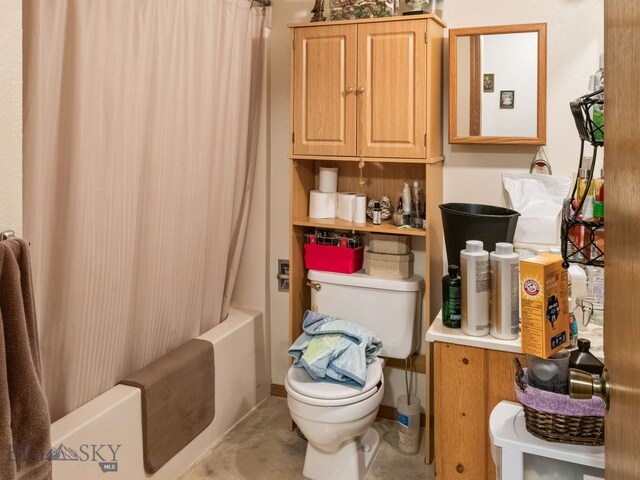 907 Montana St, Belgrade, MT 59714 - full bath featuring toilet and shower / tub combo