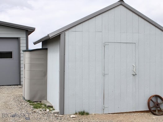 10 Lester Ln, Cardwell, MT 59721