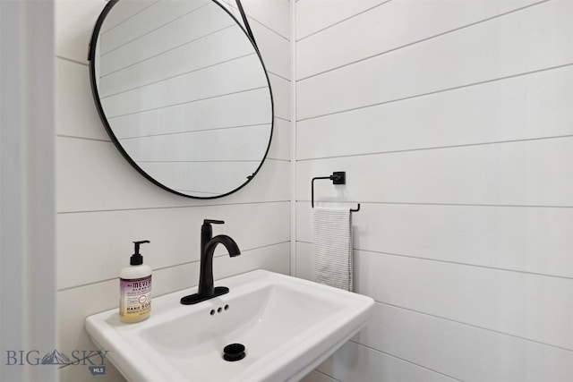 992 Deer Haven Dr, Deer Lodge, MT 59722 - bathroom featuring a sink