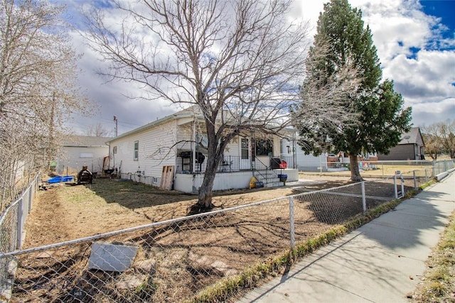 1916 S Jackson, Butte, MT 59701 - view of front of house with a fenced front yard