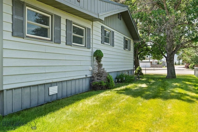 509 1st E, Whitehall, MT 59759 - view of side of property featuring a lawn