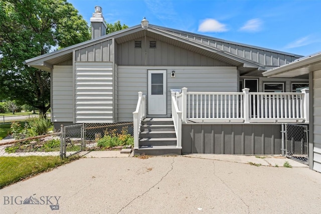 509 1st E, Whitehall, MT 59759 - view of front of property with a gate