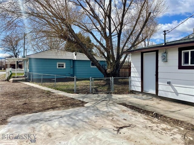 307 W Legion St, Whitehall, MT 59759 - exterior space with fence and a gate