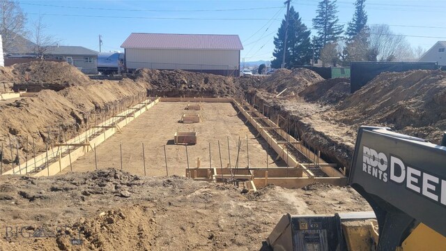 2808 Pine St, Butte, MT 59701 - view of yard