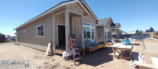 2808 Pine St, Butte, MT 59701 - back of property featuring board and batten siding