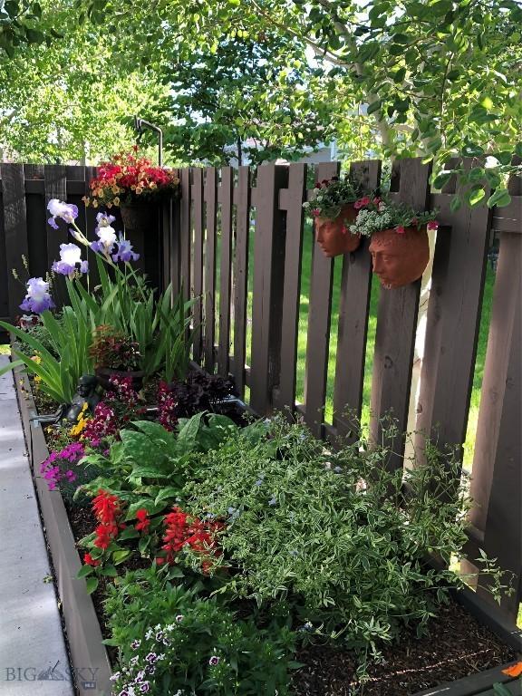 268 Pine Creek Dr, Bozeman, MT 59718 - exterior space featuring fence