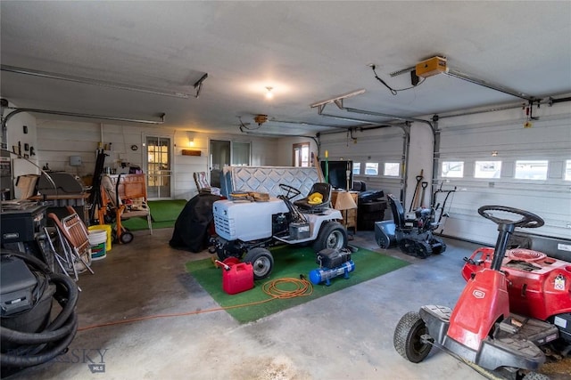 602 Harris, Big Timber, MT 59011 - garage with a garage door opener