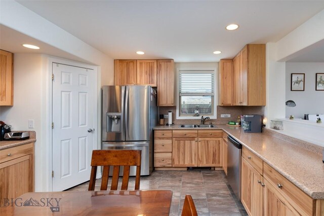 682 E River Rd, Pray, MT 59065 - photo 18