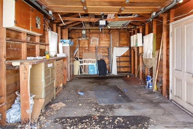 797 Hornet, Butte, MT 59701 - interior space featuring a garage