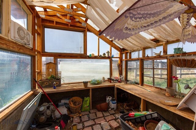 18 7m4r Rd, Sheridan, MT 59749 - sunroom featuring lofted ceiling