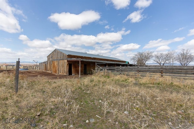 view of outdoor structure with an outdoor structure and an exterior structure