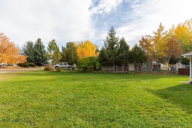 view of yard featuring fence
