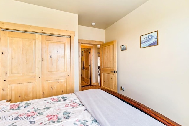 bedroom with a closet