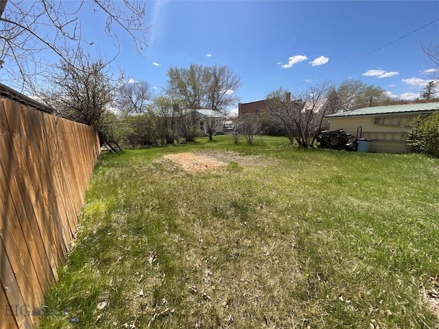 view of yard featuring fence