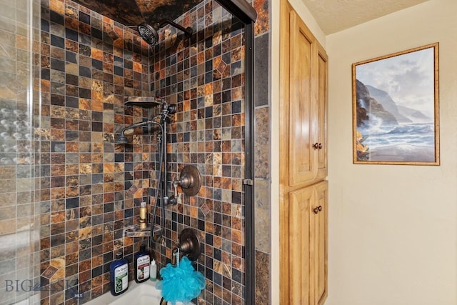 381 Bozeman Trail Rd, Bozeman, MT 59715 - bathroom featuring a tile shower