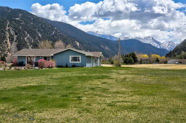 property view of mountains