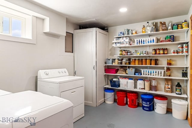 laundry area with laundry area and independent washer and dryer
