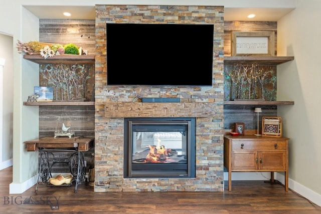 754 Milestone Dr, Belgrade, MT 59714 - living room with baseboards, a fireplace, wood finished floors, and recessed lighting