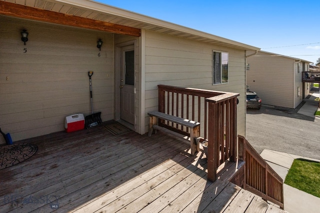 500/502 Idaho St, Belgrade, MT 59714 - view of wooden terrace