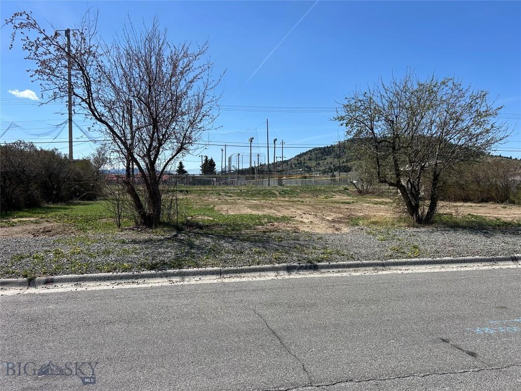 720 Sampson St, Butte, MT 59701