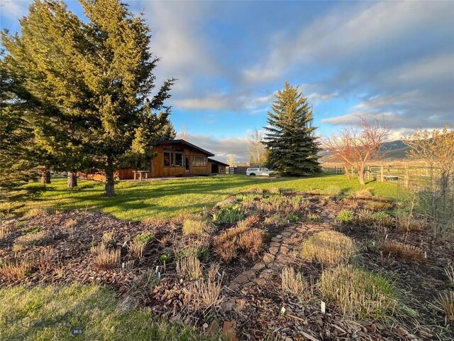 7900 Nash Rd, Bozeman, MT 59715 - view of grassy yard