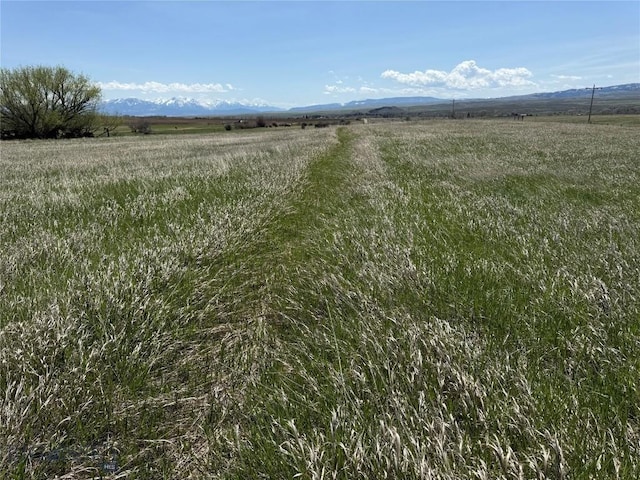 100 Queen Ln, Clyde Park, MT 59047
