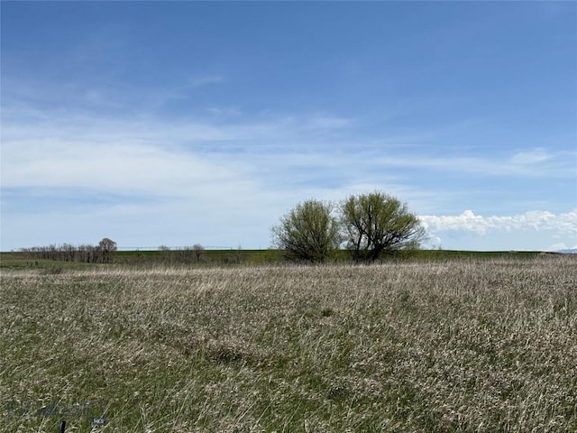 100 Queen Ln, Clyde Park, MT 59047