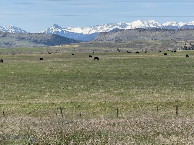 100 Queen Ln, Clyde Park, MT 59047