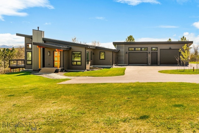 20 Prairie Falcon Ln, Belgrade, MT 59714 - mid-century modern home with concrete driveway and a front lawn