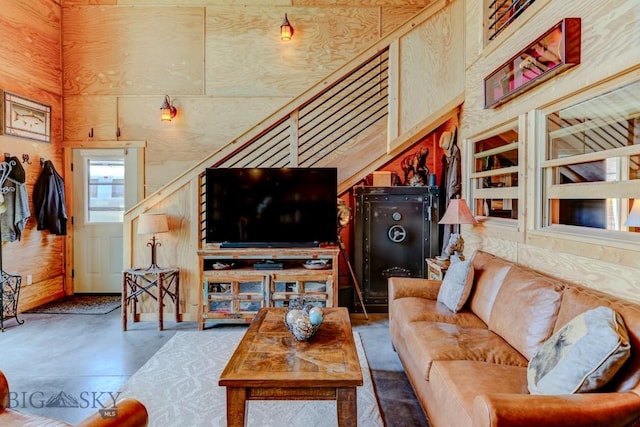 1007 E Geyser, Livingston, MT 59047 - living room with finished concrete floors and a high ceiling