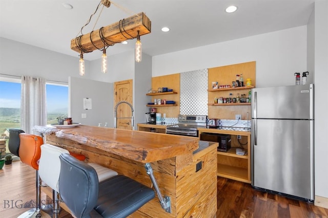 kitchen with stainless steel appliances, open shelves, dark wood-style floors, recessed lighting, and a sink