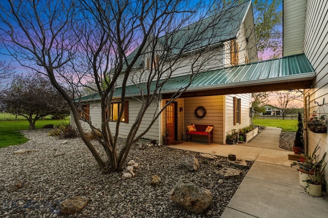 530 W Hulbert Rd, Bozeman, MT 59718 - view of front facade featuring metal roof