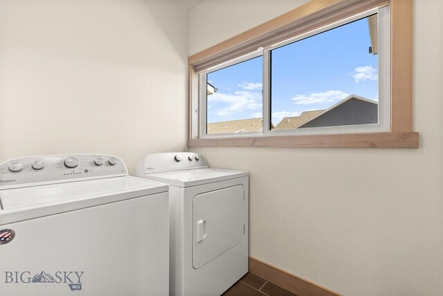 3164 S 15th Ave, Bozeman, MT 59715 - laundry area with independent washer and dryer and baseboards