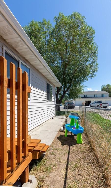 108 10th St Unit B, Belgrade, MT 59714 - view of yard