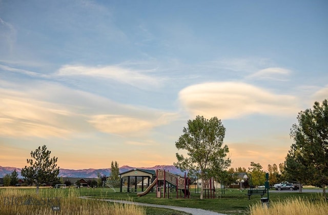 20 Prairie Grass B, Bozeman, MT 59718 - view of playground